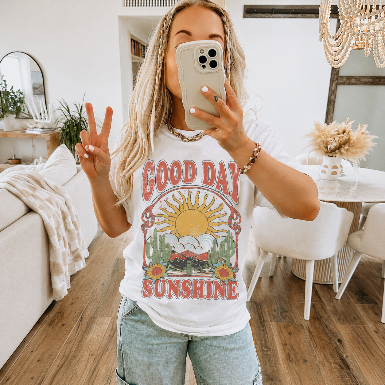 Good Day Sunshine Women's Groovy Tee