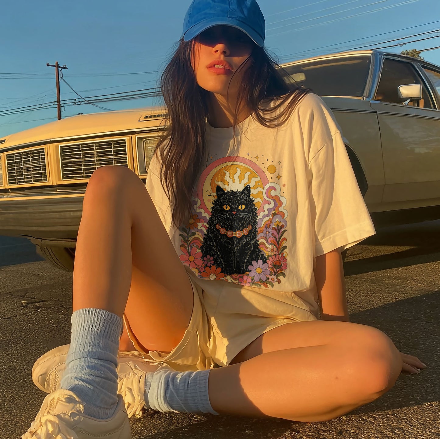Moon Goddess Sun Moon Women's Groovy Tee