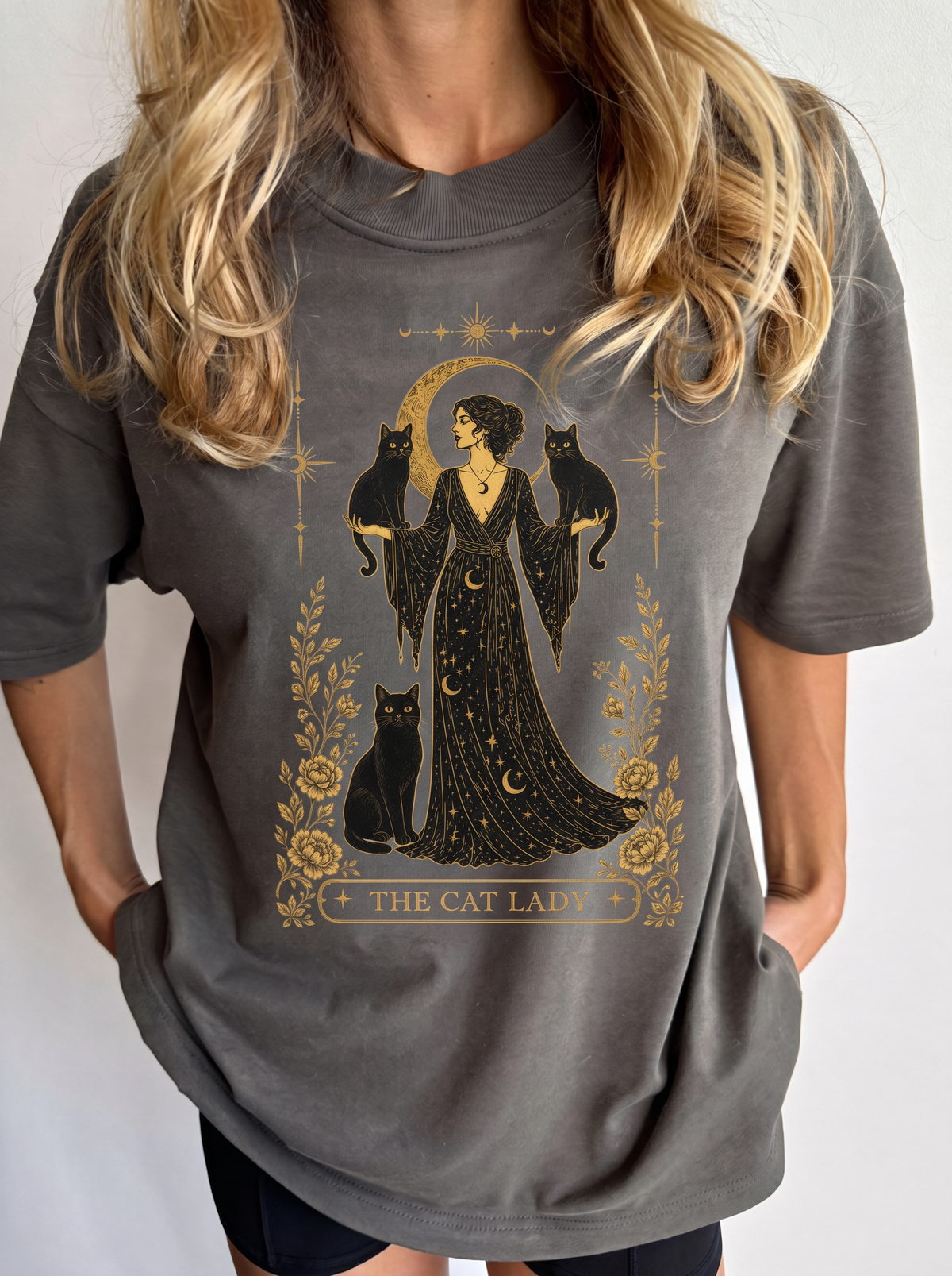 The Cat Lady tarot Comfort Colors tee - Grey