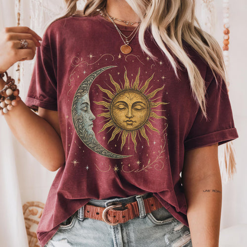 Sun Moon Cosmic Sun Women's Groovy Tee
