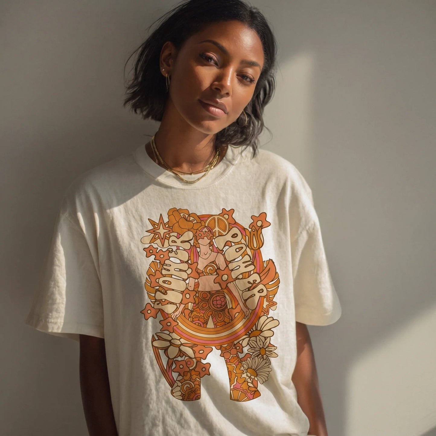 Good Vibes Wildflowers Women's Groovy Tee