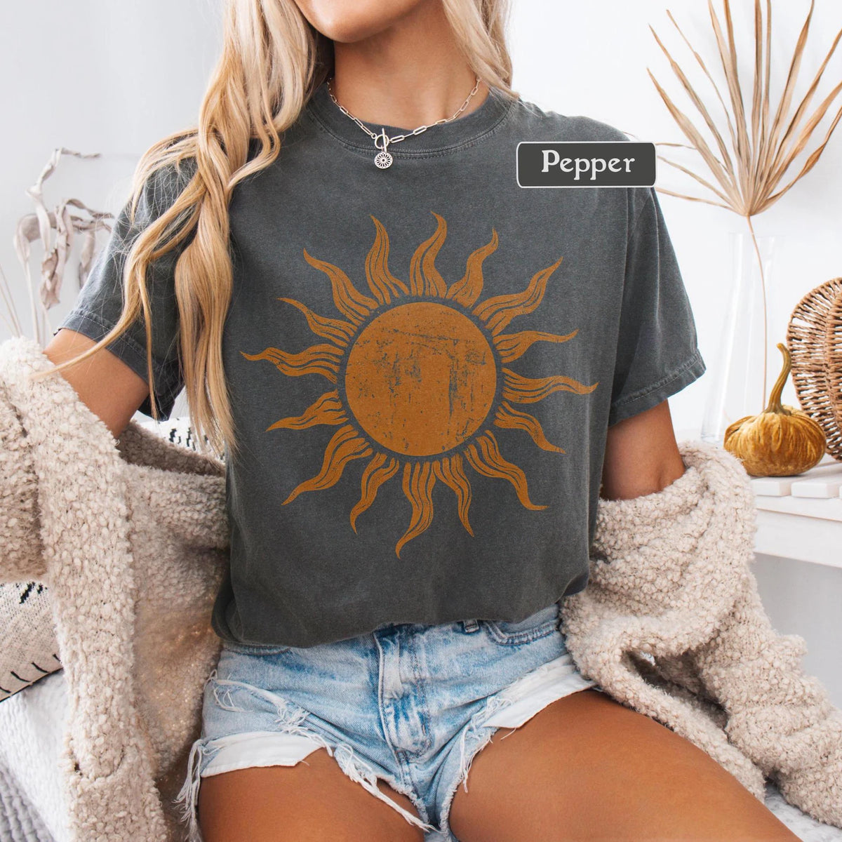 Retro Sun Comfort Colors tee - Pepper